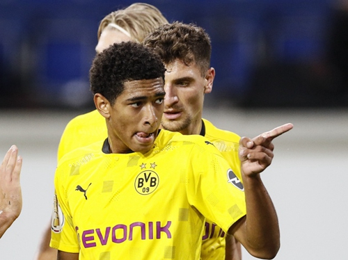 中国选手再 中国选手再