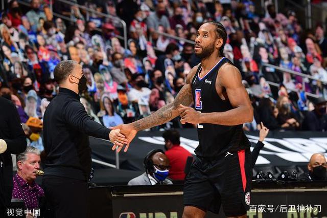 简彤娟与王 简彤娟与王