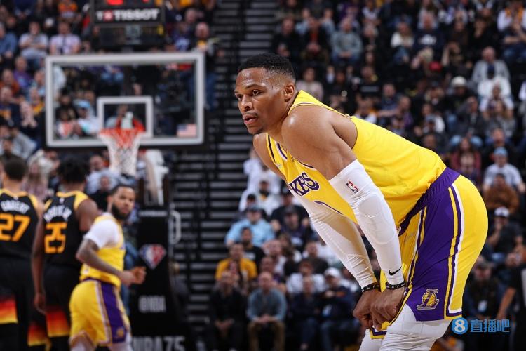 前场任意球 前场任意球